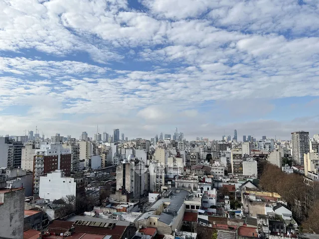 CALVO, CARLOS al 2100 Piso 14 12