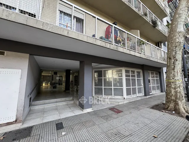 CALVO, CARLOS al 2100 Piso 14 19