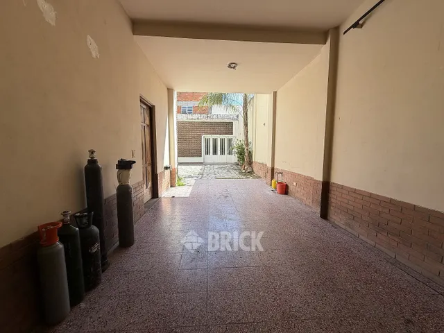 SARMIENTO al 1700 Piso PB 8