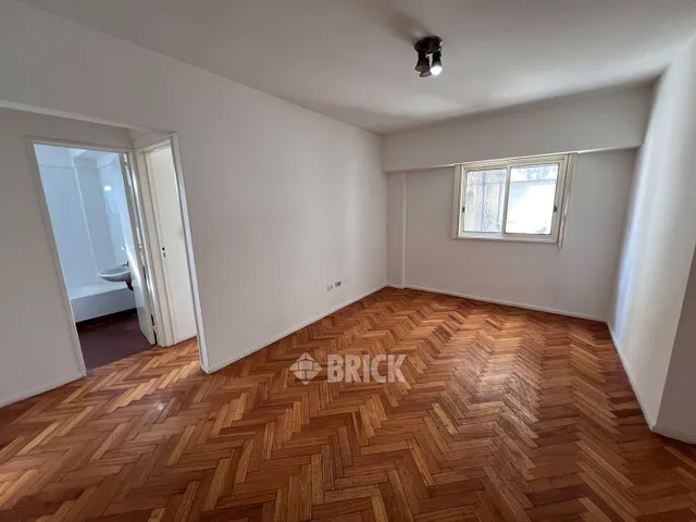 SUIPACHA al 700 Piso 10 1