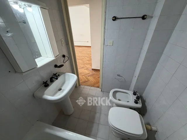 ALVEAR, MARCELO T. DE al 900 Piso 2 16