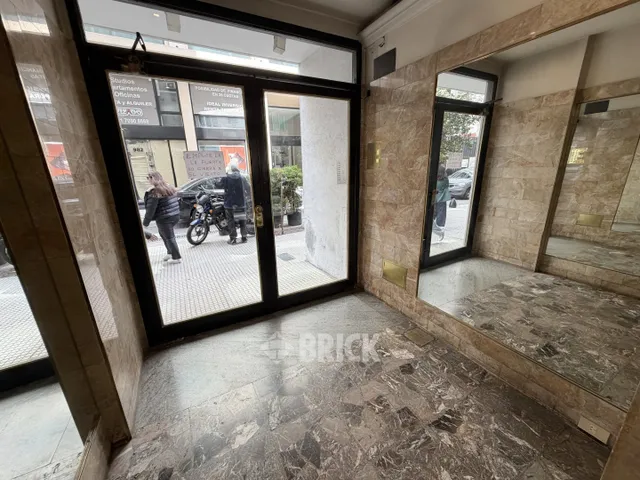 ALVEAR, MARCELO T. DE al 900 Piso 2 21