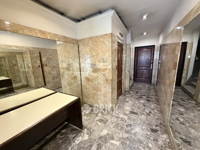 ALVEAR, MARCELO T. DE al 900 Piso 2 23