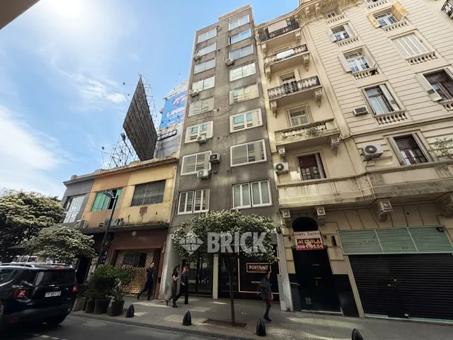 ALVEAR, MARCELO T. DE al 900 Piso 2 26