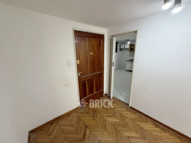 ALVEAR, MARCELO T. DE al 900 Piso 2 6