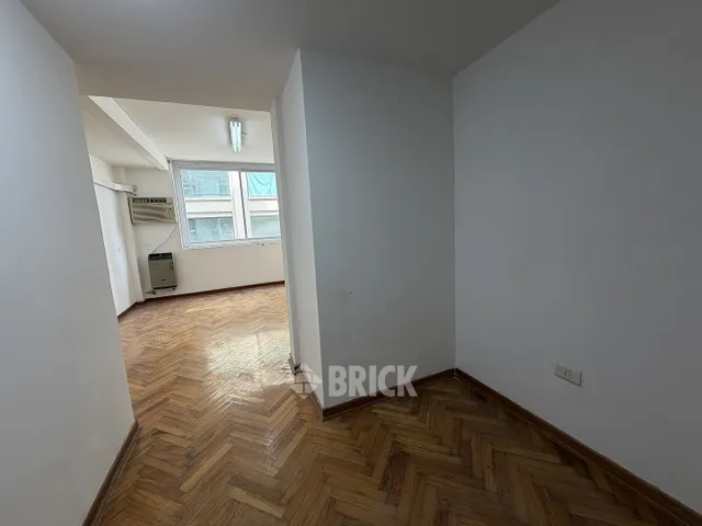 ALVEAR, MARCELO T. DE al 900 Piso 2 7