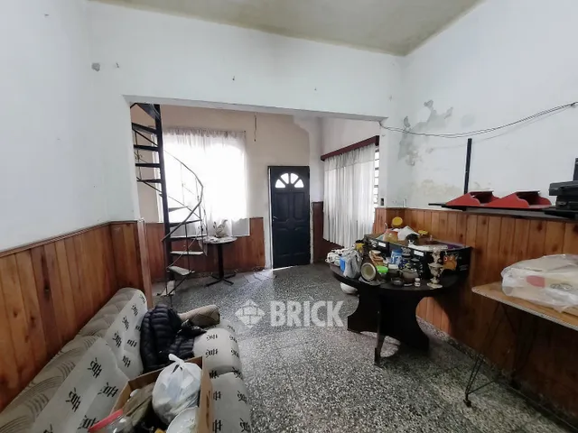 LAMADRID, AV. al 1600 10