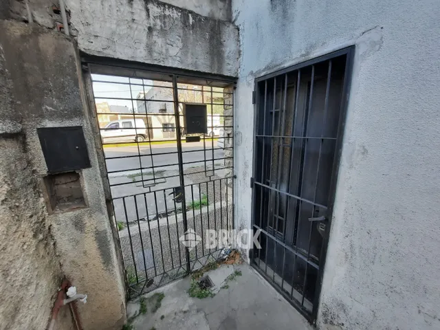LAMADRID, AV. al 1600 60