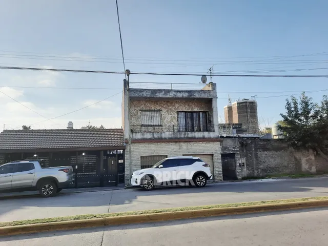 LAMADRID, AV. al 1600 62