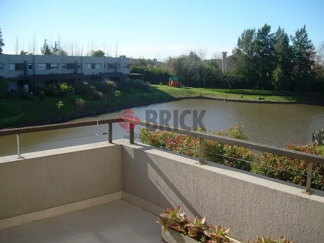 Bº LAGO ESCONDIDO 3