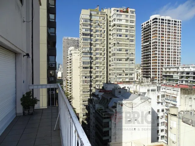 POSADAS al 1300 Piso 15 11