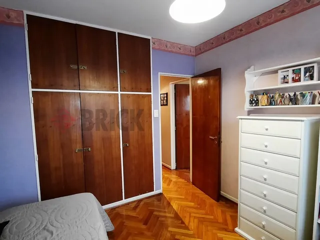 SALGUERO, JERONIMO al 2100 Piso 3 13