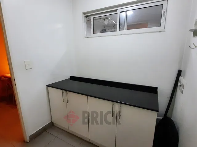 SALGUERO, JERONIMO al 2100 Piso 3 26