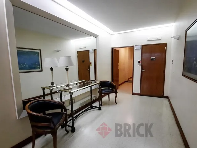 SALGUERO, JERONIMO al 2100 Piso 3 31