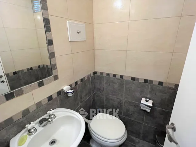 JUNCAL al 2700 Piso PB 30