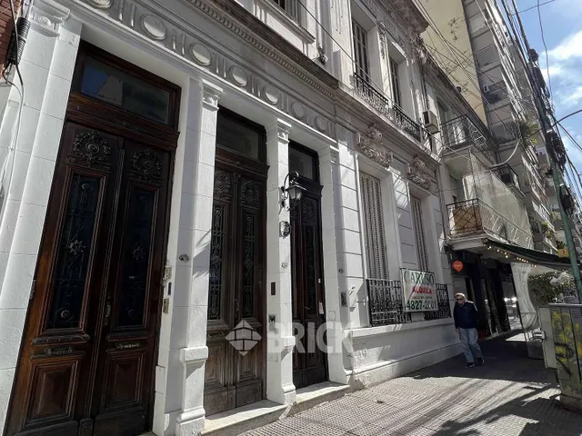 JUNCAL al 2700 Piso PB 32