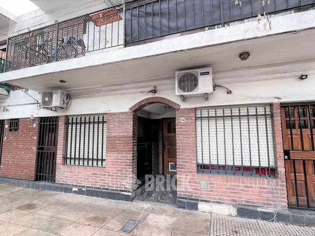 LARRAYA al 2200 Piso PB 6
