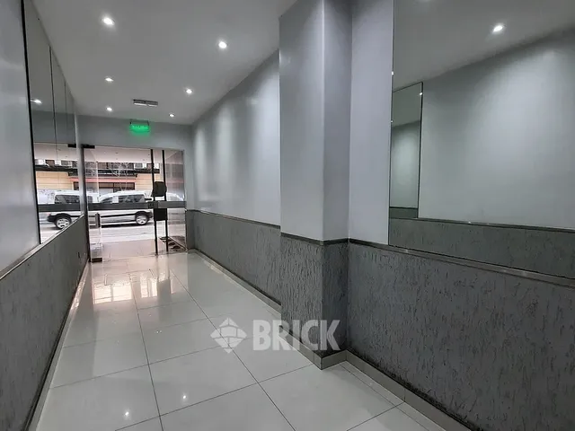 ALVEAR, MARCELO T. DE al 2400 Piso 7 16