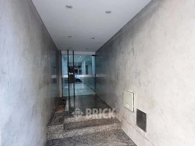 ALVEAR, MARCELO T. DE al 2400 Piso 7 20
