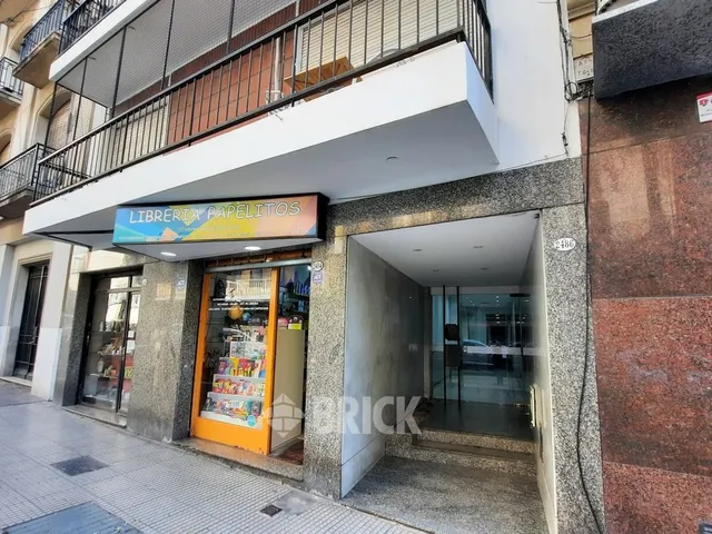 ALVEAR, MARCELO T. DE al 2400 Piso 7 21