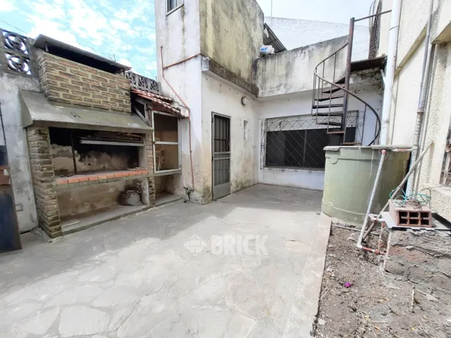 SANTA FE al 300 Piso PB 5