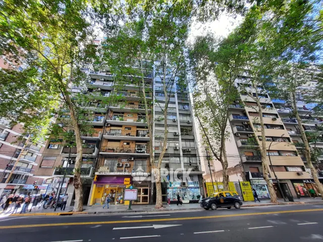SANTA FE AV. al 3300 Piso 11 16