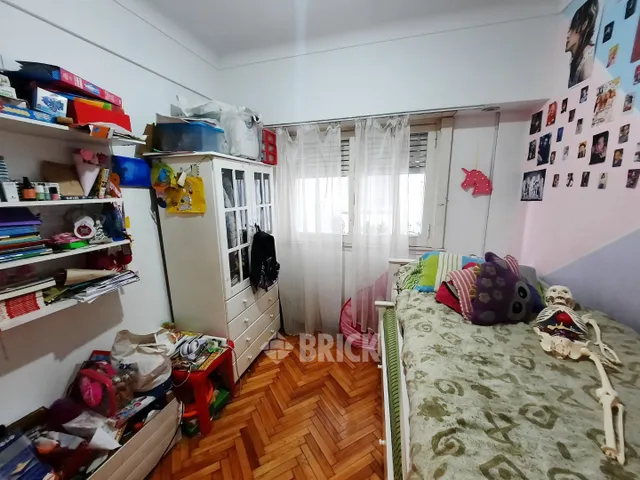 RIVADAVIA AV. al 2000 Piso 8 17