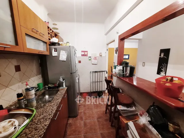 RIVADAVIA AV. al 2000 Piso 8 9