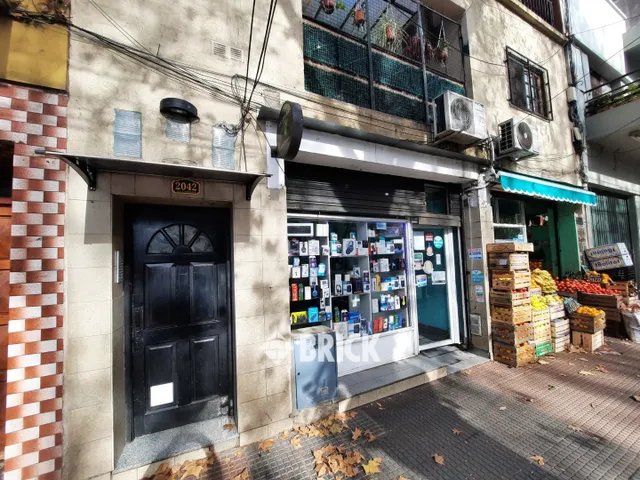 CASEROS AV. al 2000 Piso 1 23