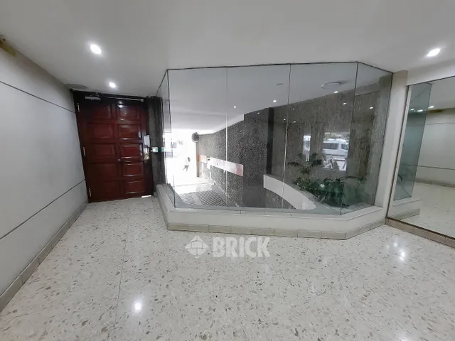 SANTA FE AV. al 2500 Piso 12 43