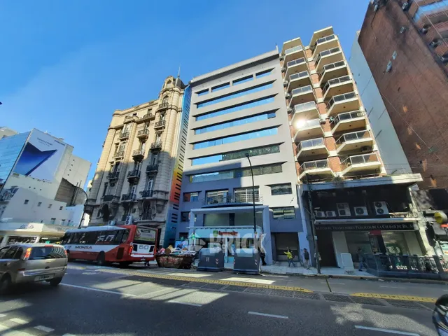 CORRIENTES AV. al 1800 Piso 7 31