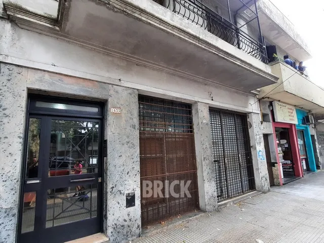 COBO, AV. al 1400 Piso 3 20