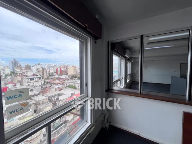 BELGRANO AV. al 1300 Piso 9 37