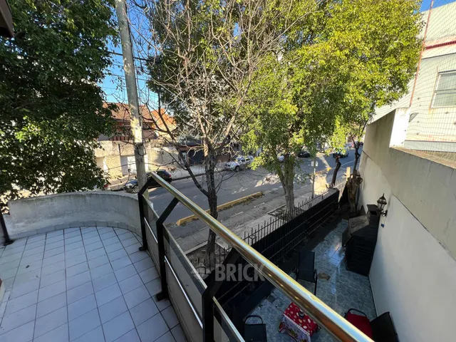 DOBLAS al 1700 Piso PB 30