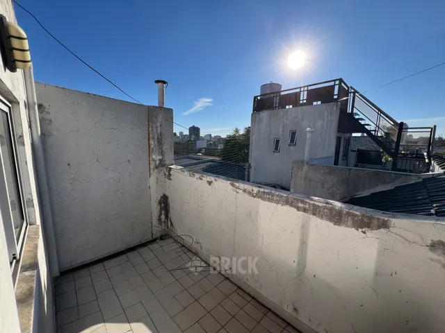 DOBLAS al 1700 Piso PB 34
