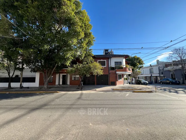 DOBLAS al 1700 Piso PB 35