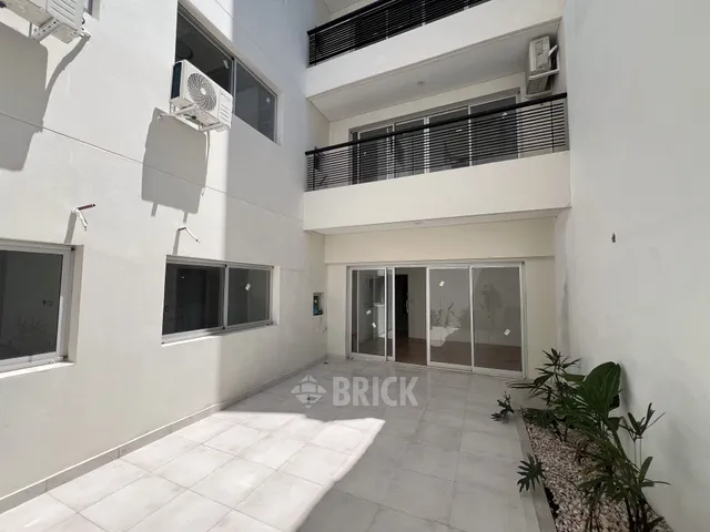 ALVAREZ, JULIAN al 700 Piso PB 5