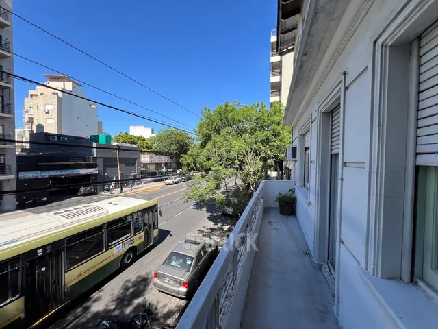 TRIUNVIRATO, AV. al 3300 Piso 1 4