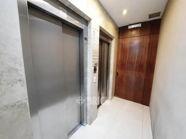 URIBURU JOSE E., PRES. al 500 Piso 6 22