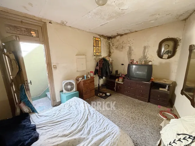 ALVAREZ, JULIAN al 1100 Piso 1 18
