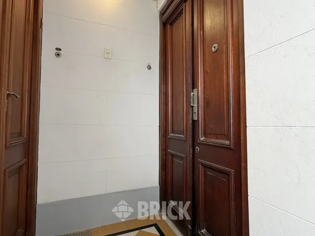 ALVAREZ, JULIAN al 1100 Piso 1 26
