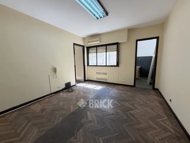 SARMIENTO al 1300 Piso 2 3