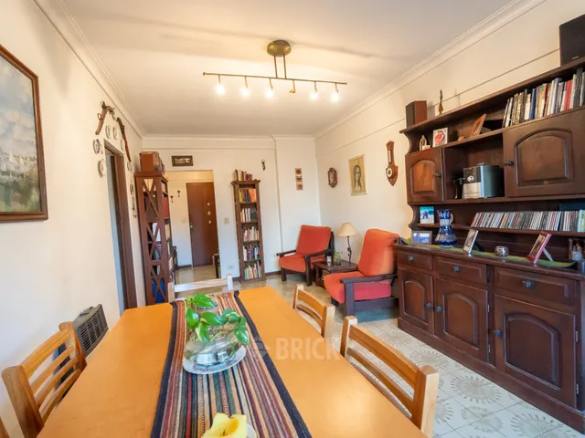 FRANKLIN al 2400 Piso 1 6