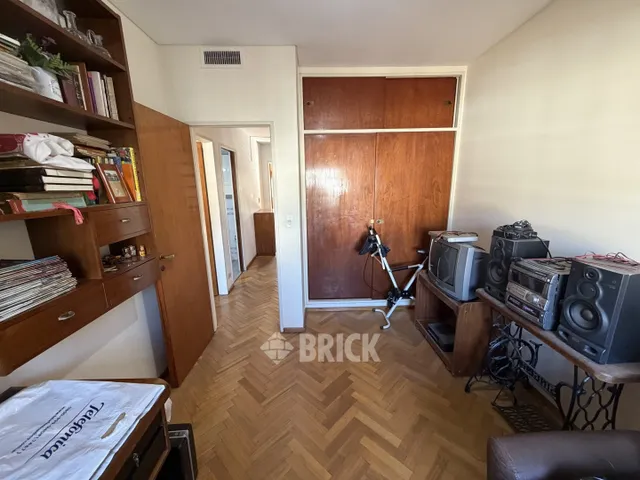 MERCADER, EMIR al 4300 Piso PB 22