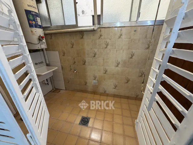 SOLIS al 800 Piso PB 15