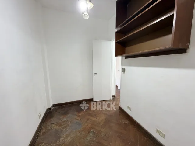 SOLIS al 800 Piso PB 16