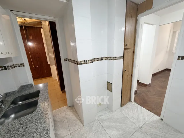 SOLIS al 800 Piso PB 21