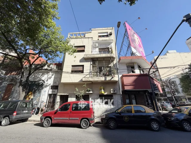 SOLIS al 800 Piso PB 30