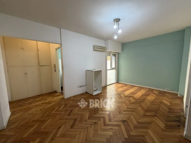 SUIPACHA al 700 Piso 4 6