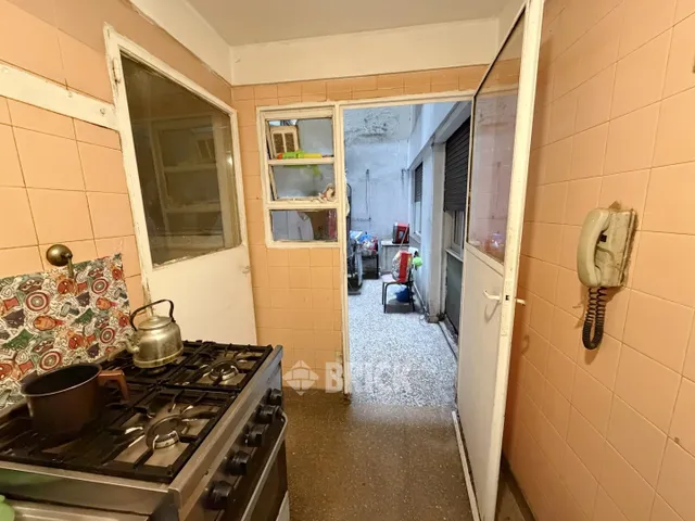 URIBURU, JOSE EVARISTO al 400 Piso 1 16